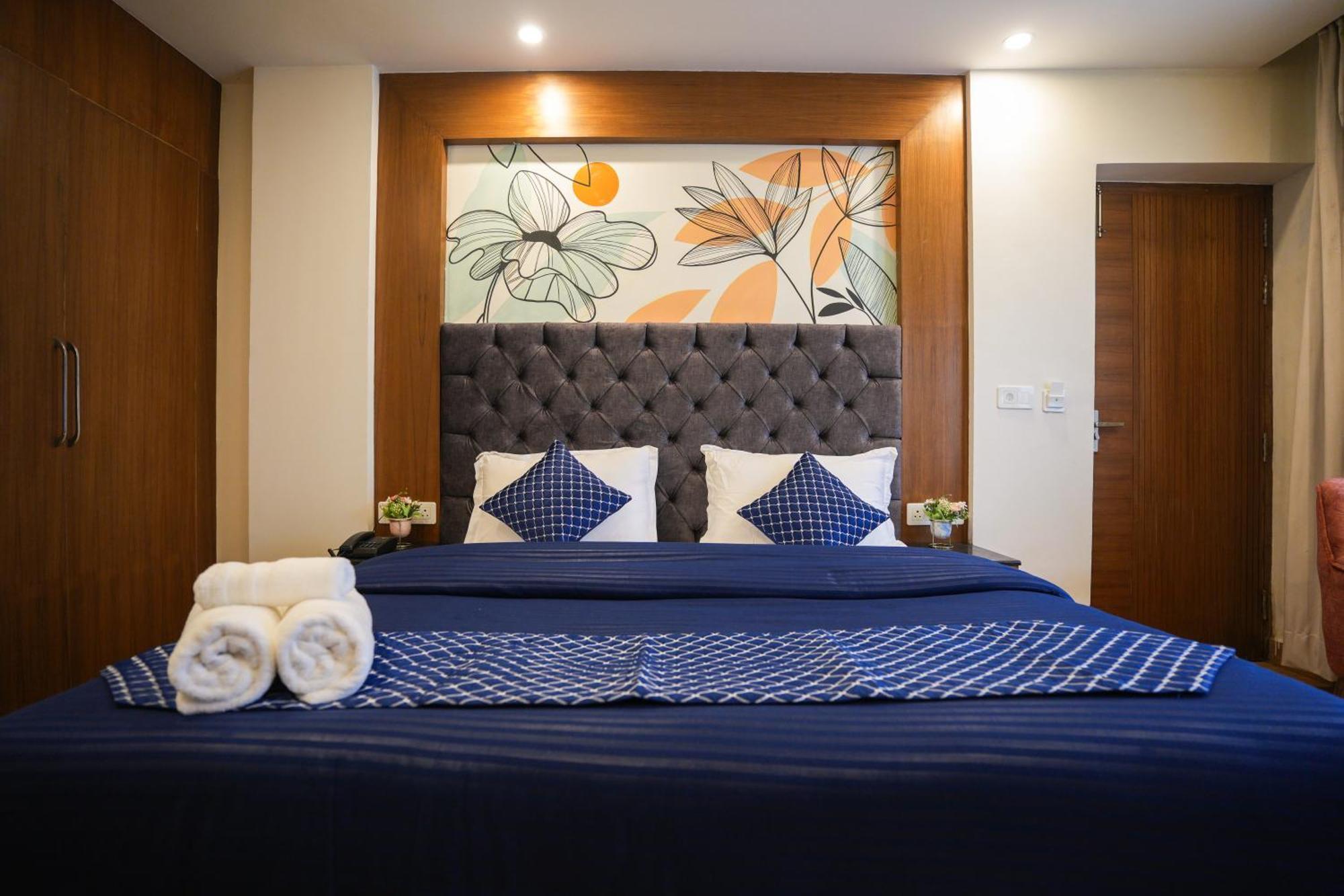 Shalom Backpackers Mussoorie Hostel Bagian luar foto